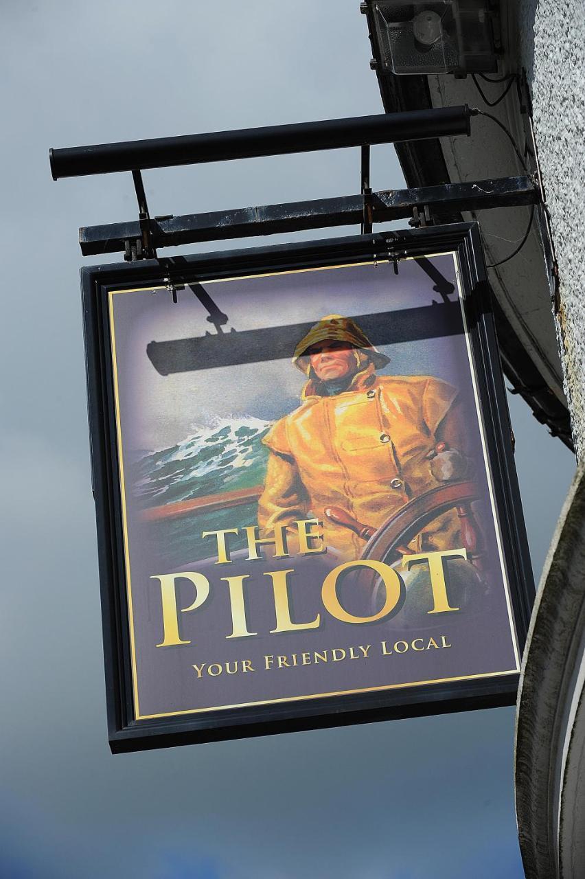 The Pilot Inn Eastbourne Exteriör bild